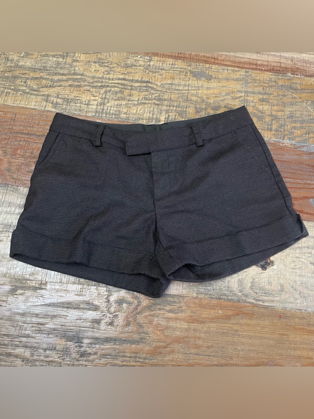 Old Navy  Low Rise Y2K Brown Shorts size 8 Academia Preppy Bloquette